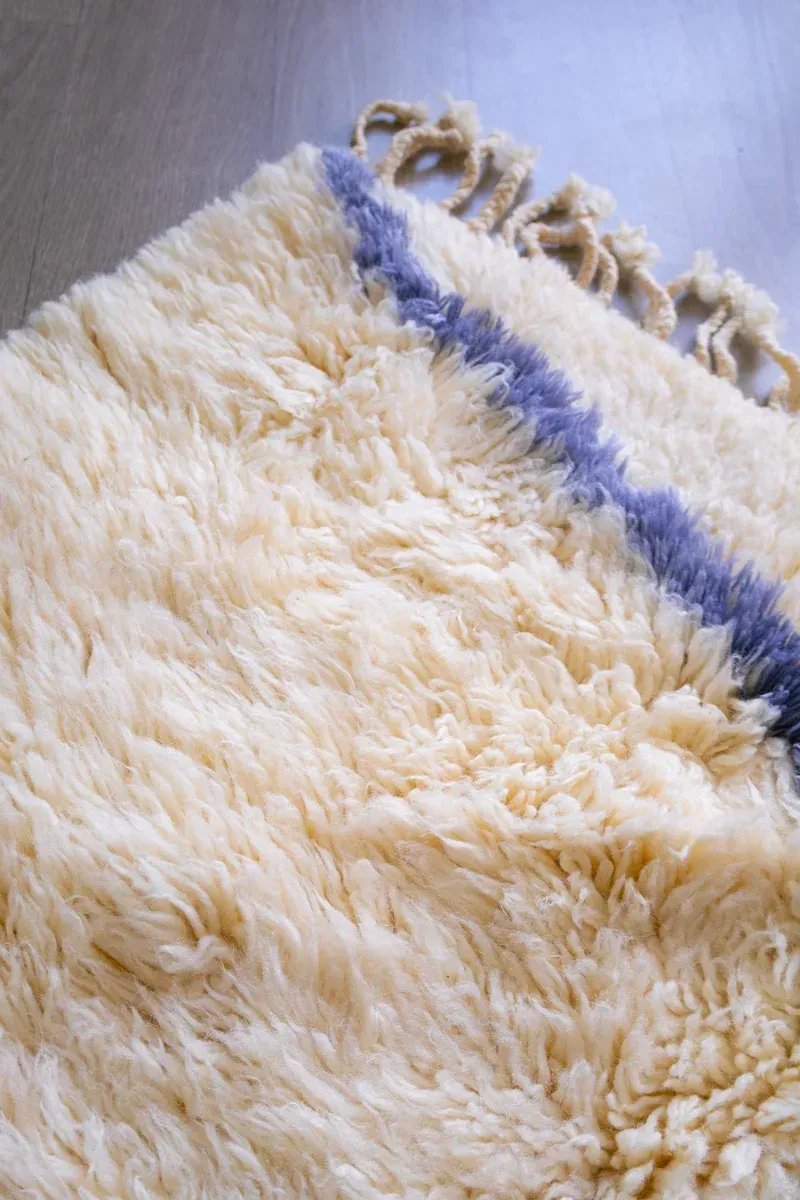 Tapis Beni Ouarain Blanc Uni Laine Naturelle – Mont Blanc | Taknaj