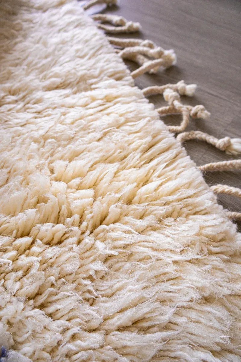 Tapis Beni Ouarain Blanc Uni Laine Naturelle – Mont Blanc | Taknaj