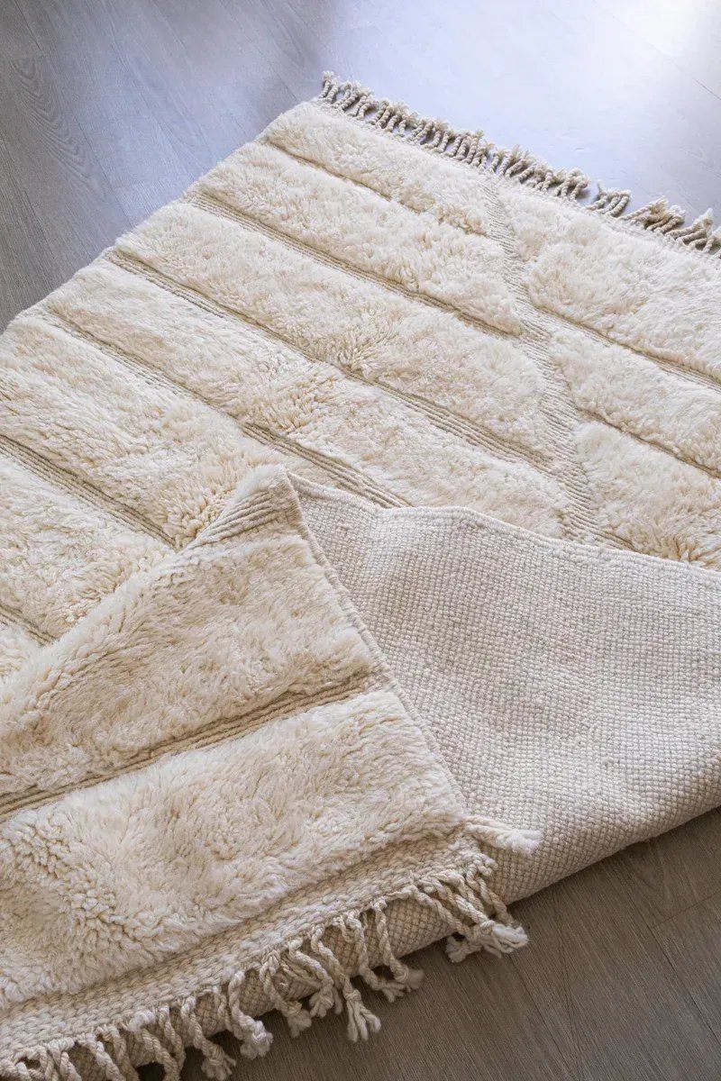 Tapis Berbère Blanc Crème – Polaire Effet Neige Mrirt | Taknaj