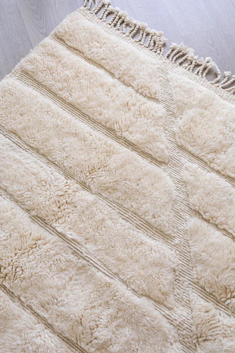 Tapis Berbère Blanc Crème – Polaire Effet Neige Mrirt | Taknaj