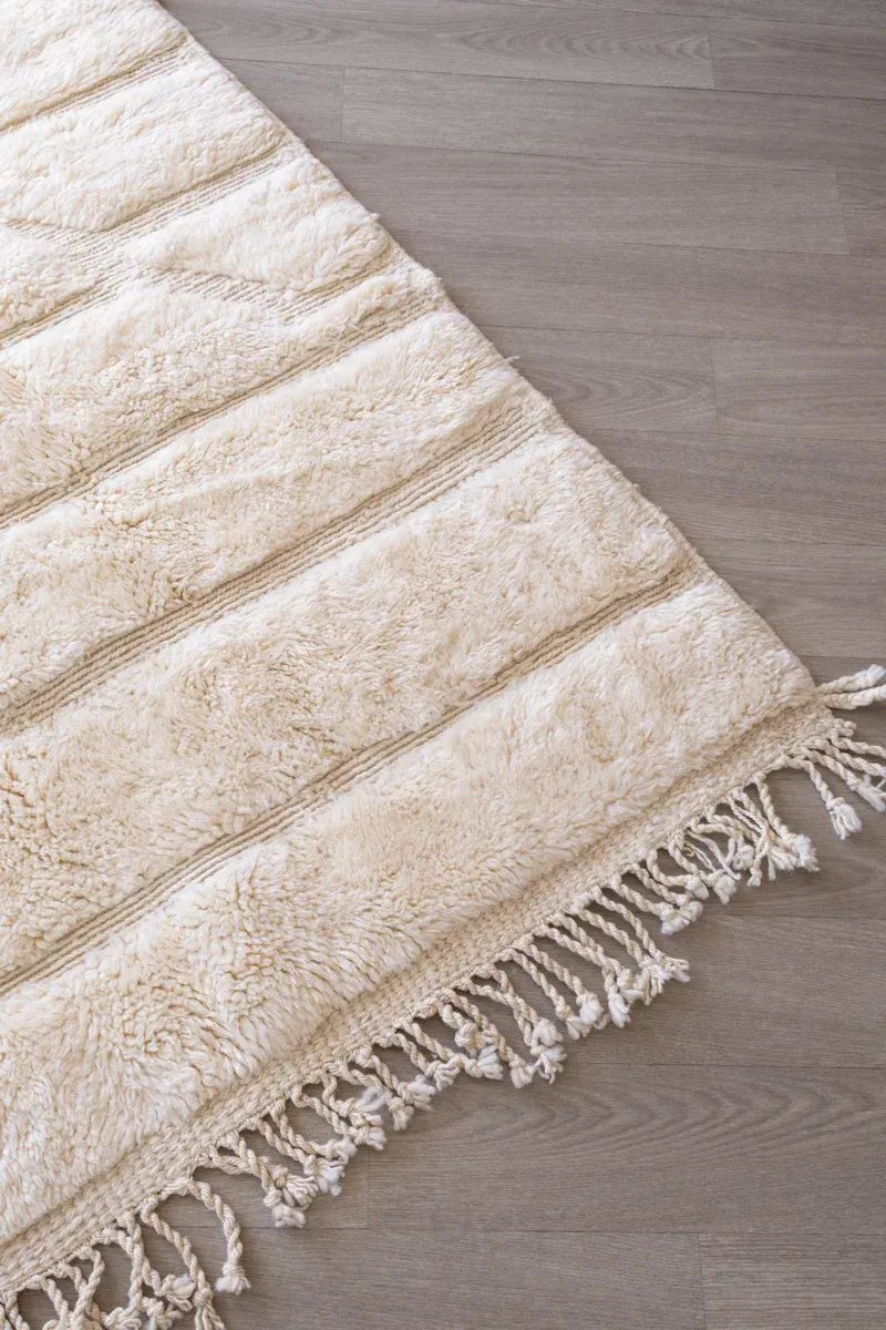 Tapis Berbère Blanc Crème – Polaire Effet Neige Mrirt | Taknaj