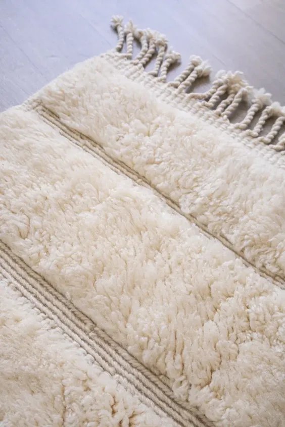 Tapis Berbère Blanc Crème – Polaire Effet Neige Mrirt | Taknaj