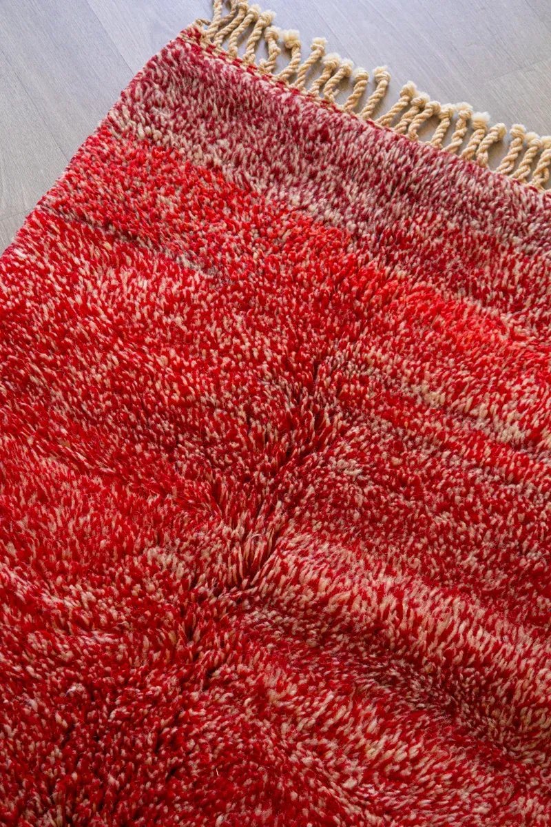 Tapis Mrirt Rouge Vif Couleur Intense & Passion – Volcano | Taknaj