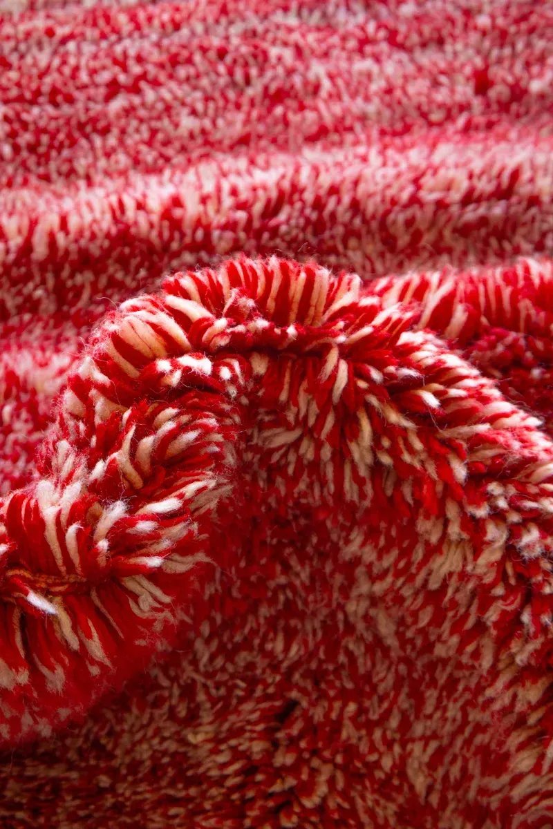Tapis Mrirt Rouge Vif Couleur Intense & Passion – Volcano | Taknaj
