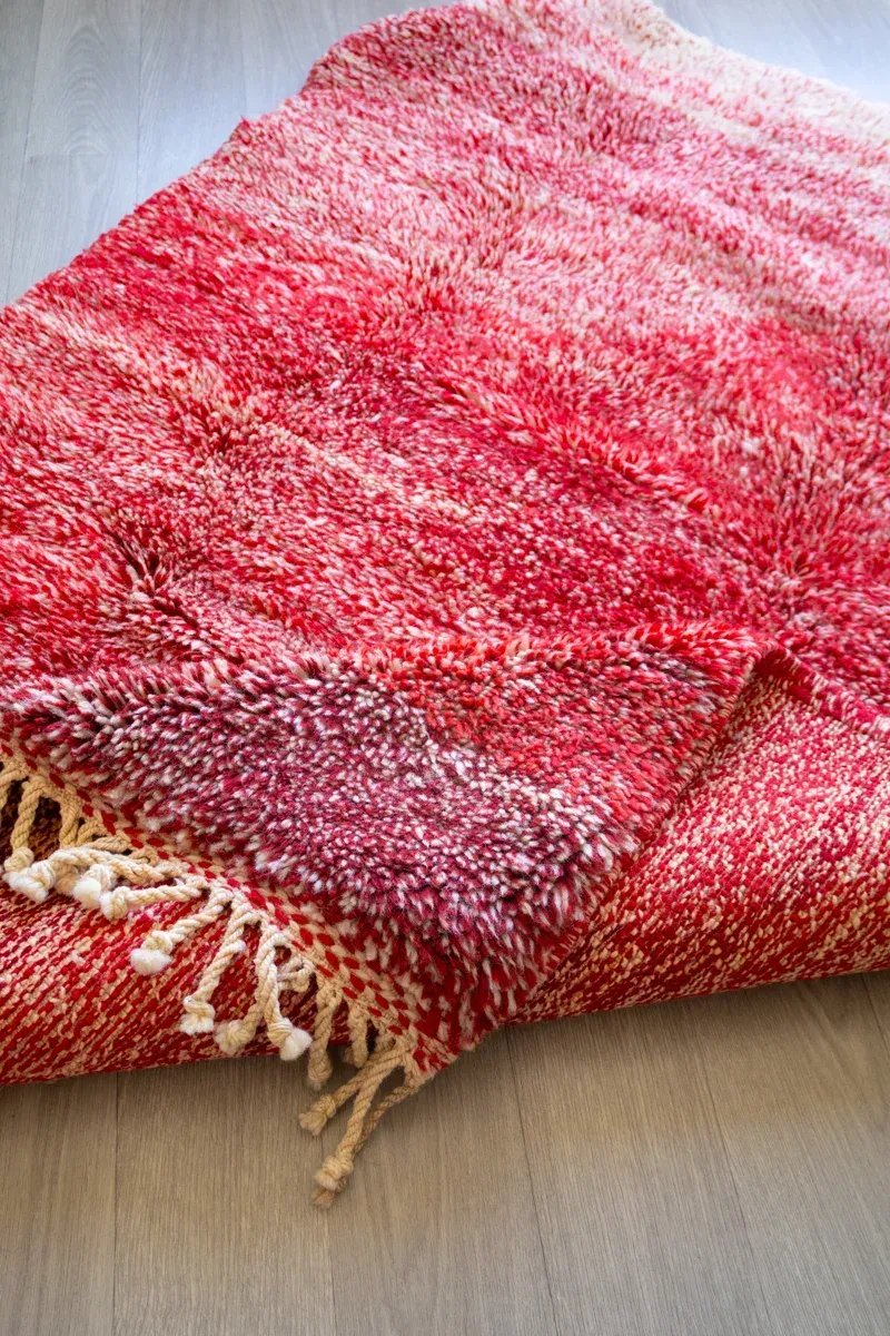 Tapis Mrirt Rouge Vif Couleur Intense & Passion – Volcano | Taknaj