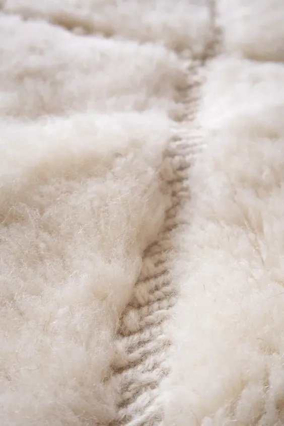 Tapis Berbère Blanc Épais – Nuage Mrirt Laine Naturelle | Taknaj