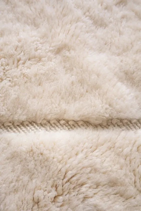 Tapis Berbère Blanc Épais – Nuage Mrirt Laine Naturelle | Taknaj