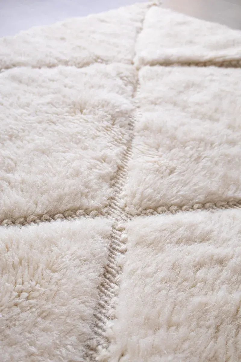 Tapis Berbère Blanc Épais – Nuage Mrirt Laine Naturelle | Taknaj